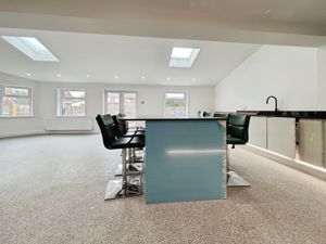 Kitchen/diner/family room- click for photo gallery